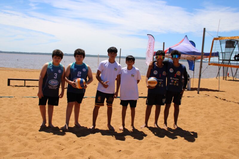 Juegos Deportivos Misioneros: gran jornada con Hockey 7 y Vóley de Playa como protagonistas    imagen-12