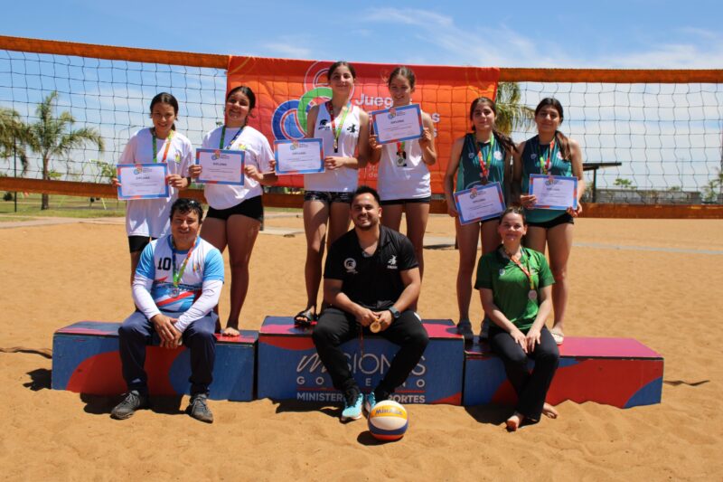 Juegos Deportivos Misioneros: gran jornada con Hockey 7 y Vóley de Playa como protagonistas    imagen-14
